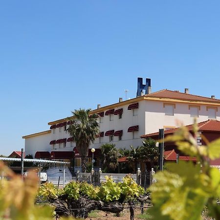 Hotel Acosta Ciudad De La Musica Villafranca de los Barros Exterior photo