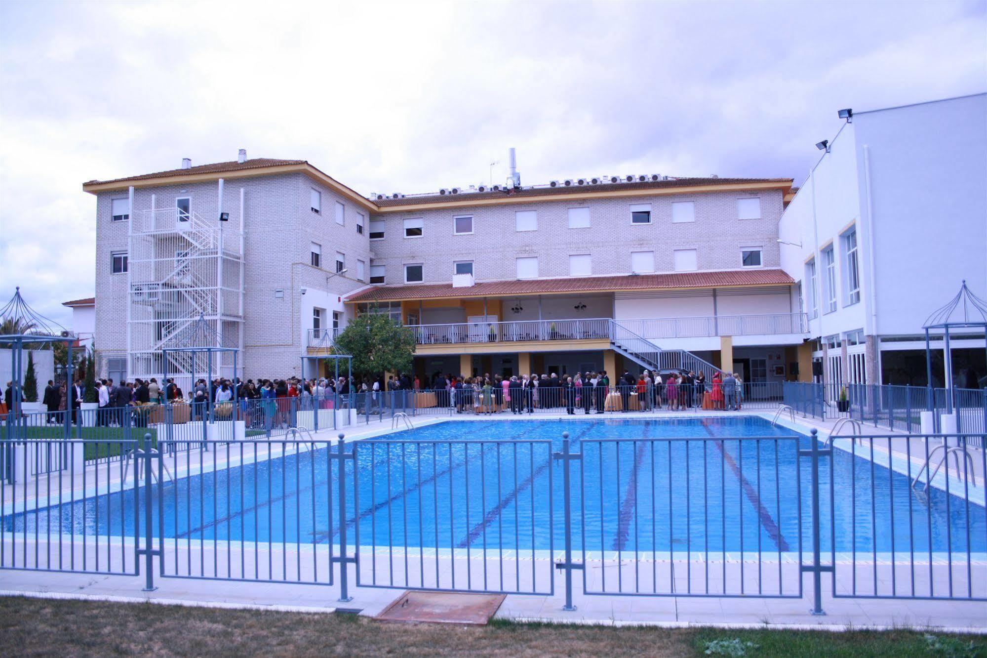 Hotel Acosta Ciudad De La Musica Villafranca de los Barros Exterior photo
